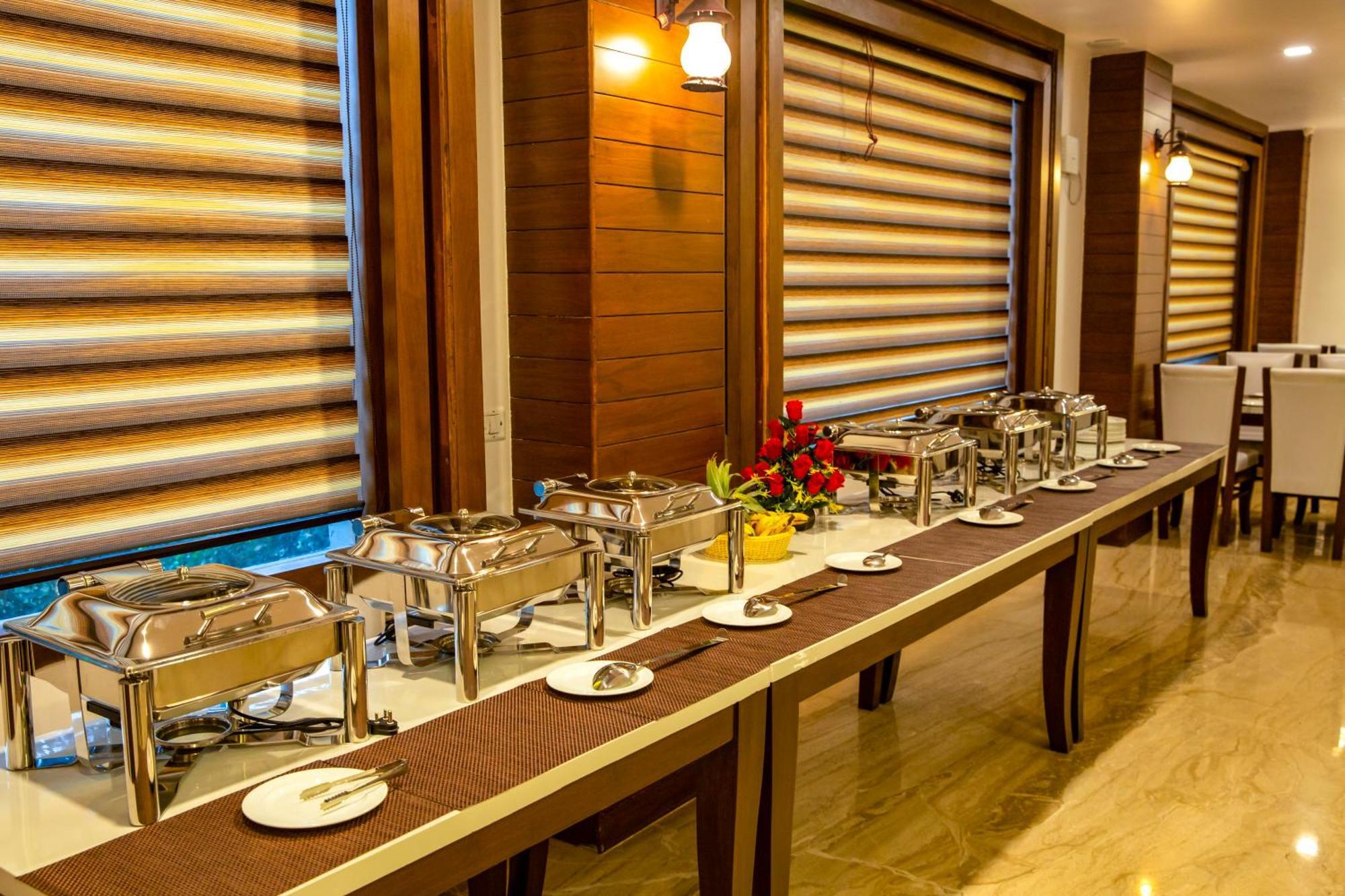 Spree Hotel Agra - Walking Distance To Tajmahal Экстерьер фото
