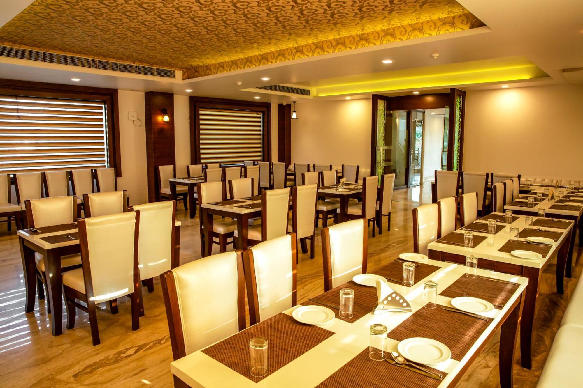 Spree Hotel Agra - Walking Distance To Tajmahal Экстерьер фото